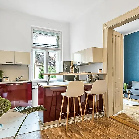 Stylish Near Wenceslas Square *